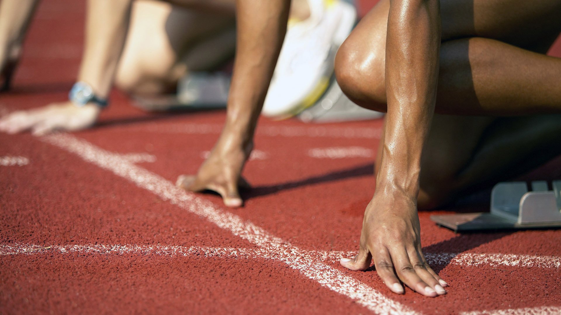 _勇士队投篮手感火热，主场狂飙三分_，勇士直臂投篮